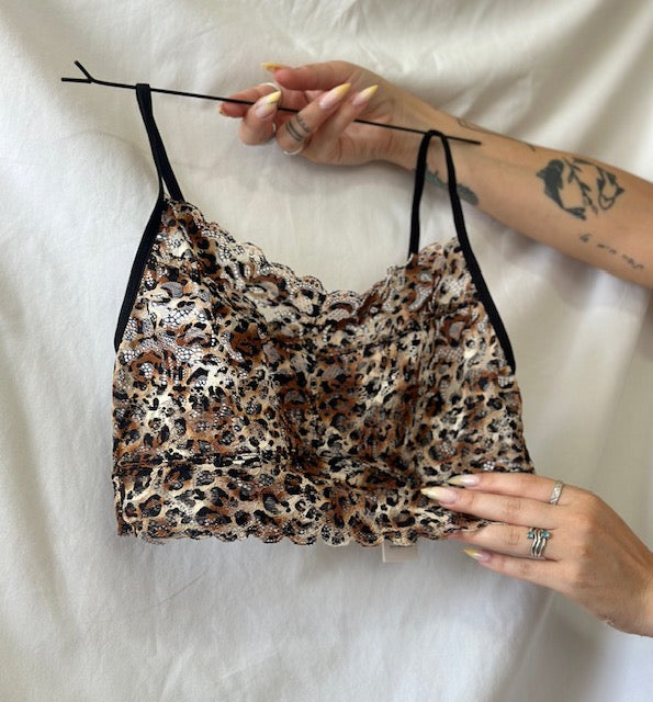 #צבע_spotted-lace